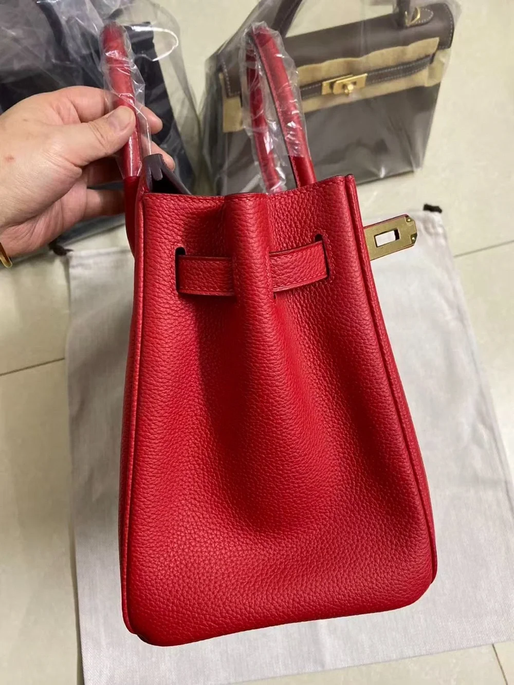 TOGO SEMI HANDMADE BIRKIN 30 CM CASAQUE ROUGE GHW TRUE RED